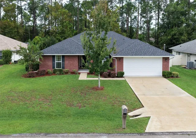 Photo 3 of Single family home for sale at 9 Barrister Ln, Palm Coast, FL 32137 | MLS# FC321927 | Listing updated on 2026-10-09