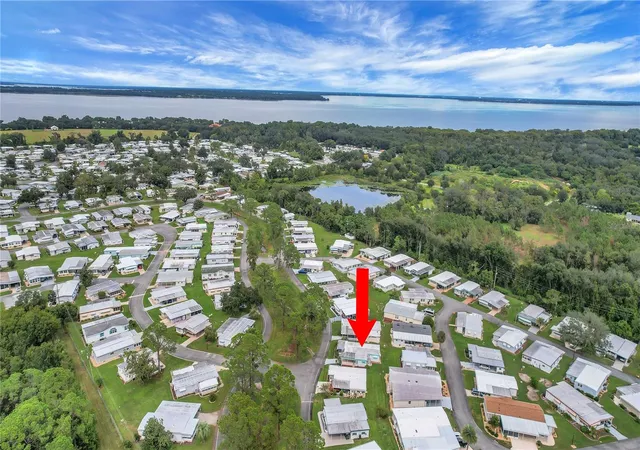 Photo 2 of Manufactured home for sale at 410 Hawthorne Blvd, Leesburg, FL 34748 | MLS# G5118681 | Listing updated on 2026-10-07