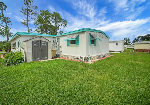 Photo 3 of Manufactured home for sale at 410 Hawthorne Blvd, Leesburg, FL 34748 | MLS# G5118681 | Listing updated on 2026-10-07