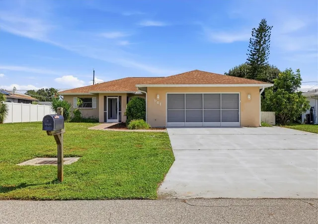 Photo 1 of Single family home for sale at 941 Gasparilla Blvd, Englewood, FL 34223 | MLS# D6149041 | Listing updated on 2026-10-08