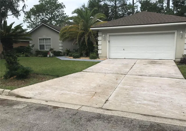 Photo 2 of Single family home for sale at 4328 Nw 36th Terrace, Gainesville, FL 32605 | MLS# GC543983 | Listing updated on 2026-10-09