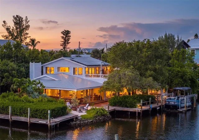 Photo 1 of Single family home for sale at 511 South Dr, Anna Maria, FL 34216 | MLS# A4708586 | Listing updated on 2026-10-07
