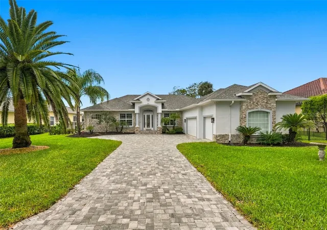 Photo 2 of Single family home for sale at 24 Old Oak Dr S, Palm Coast, FL 32137 | MLS# FC321928 | Listing updated on 2026-10-08