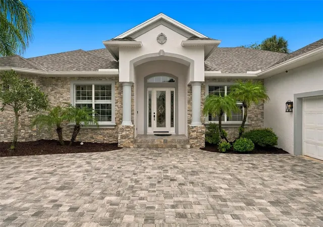 Photo 3 of Single family home for sale at 24 Old Oak Dr S, Palm Coast, FL 32137 | MLS# FC321928 | Listing updated on 2026-10-08