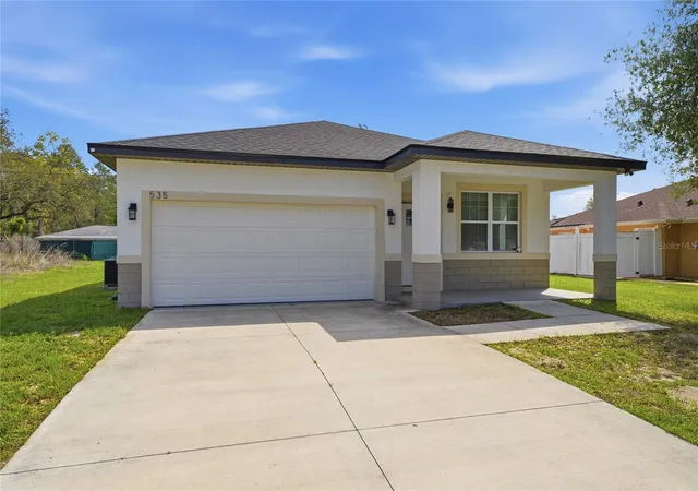 Photo 1 of Single family home for sale at 535 Marion Oaks Ln, Ocala, FL 34473 | MLS# O6447477 | Listing updated on 2026-10-08