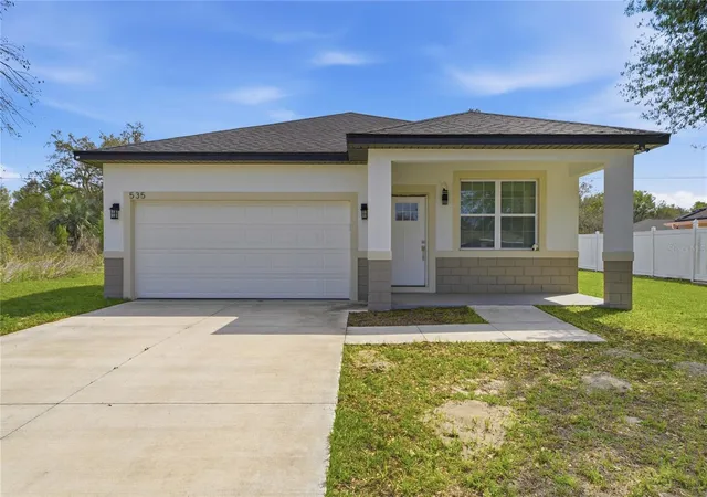 Photo 3 of Single family home for sale at 535 Marion Oaks Ln, Ocala, FL 34473 | MLS# O6447477 | Listing updated on 2026-10-08