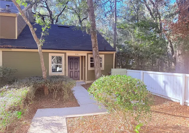 Photo 3 of Condo for sale at 5134 Sw 92nd Court, Gainesville, FL 32608 | MLS# GC543984 | Listing updated on 2026-10-10