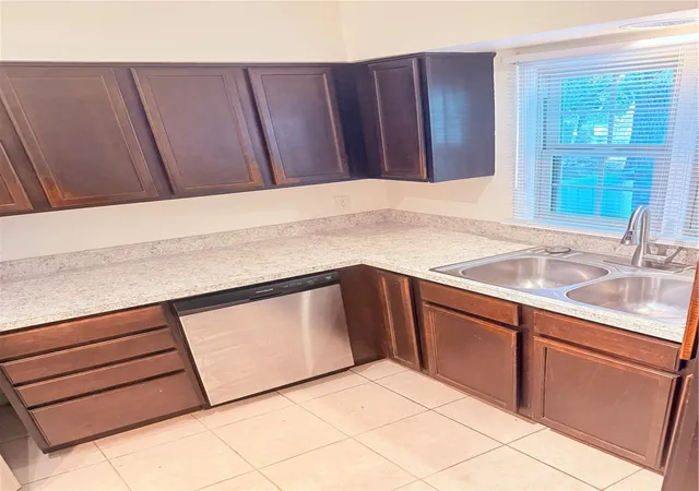 Photo 4 of Condo for sale at 5134 SW 92nd Court, Gainesville, FL 32608 | MLS# GC543984 | Listing updated on 2026-10-10