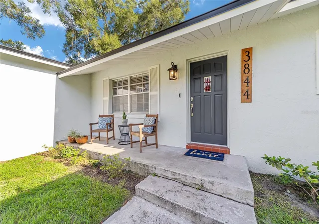 Photo 3 of Single family home for sale at 3844 Se 9th Place, Ocala, FL 34471 | MLS# OM733496 | Listing updated on 2026-10-09