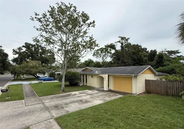 Photo 3 of Single family home for sale at 3030 Cypress Green Dr, Palm Harbor, FL 34684 | MLS# TB8555217 | Listing updated on 2026-10-06