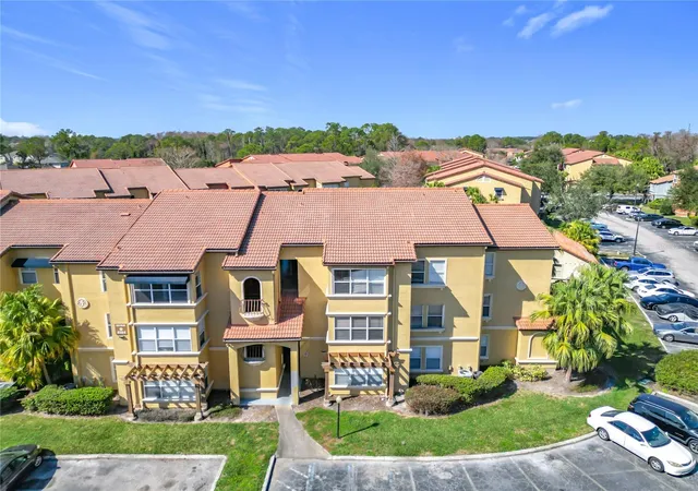 Photo 1 of Condo for sale at 5144 Conroy Rd #35, Orlando, FL 32811 | MLS# O6447485 | Listing updated on 2026-10-06