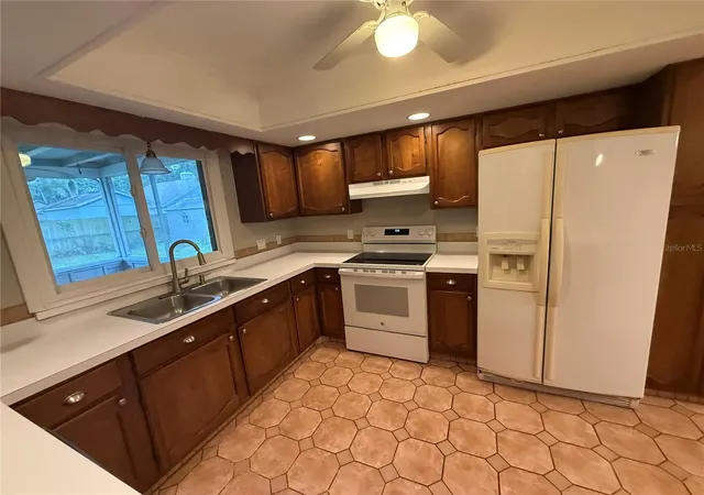 Photo 4 of Single family home for sale at 3858 Garnet Dr, Mulberry, FL 33860 | MLS# TB8555224 | Listing updated on 2026-10-07