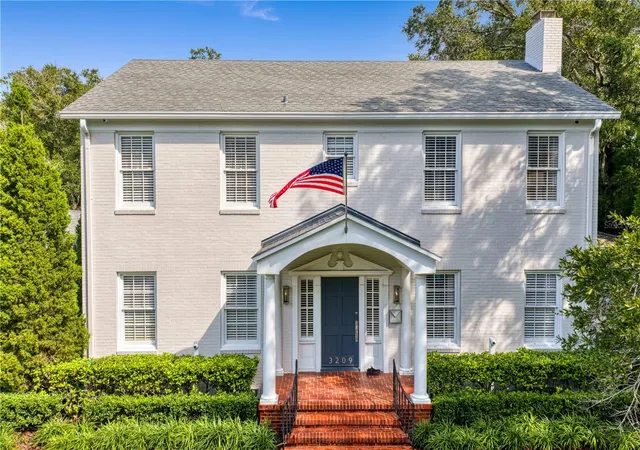 Photo 1 of Single family home for sale at 3209 W Parkland Blvd, Tampa, FL 33609 | MLS# TB8555233 | Listing updated on 2026-10-11