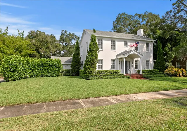 Photo 3 of Single family home for sale at 3209 W Parkland Blvd, Tampa, FL 33609 | MLS# TB8555233 | Listing updated on 2026-10-11
