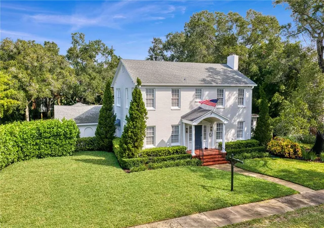 Photo 3 of Single family home for sale at 3209 W Parkland Blvd, Tampa, FL 33609 | MLS# TB8555233 | Listing updated on 2026-10-11