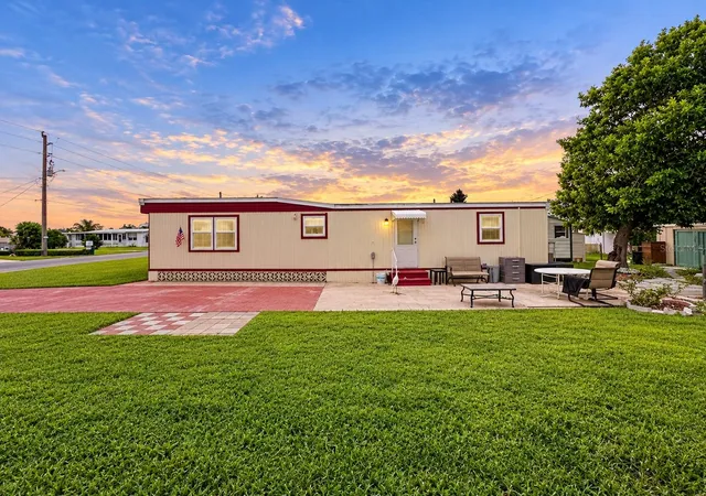 Photo 4 of Manufactured home for sale at 1394 Flamingo Dr, Englewood, FL 34224 | MLS# D6149043 | Listing updated on 2026-10-29