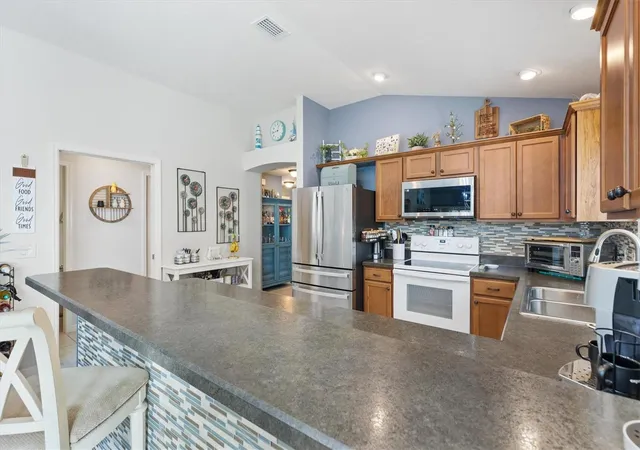 Photo 4 of Single family home for sale at 780 Adrienne Way, The Villages, FL 32163 | MLS# G5118685 | Listing updated on 2026-10-11