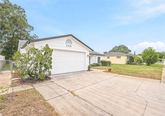 Photo 4 of Single family home for sale at 6236 Hopewell Dr, Holiday, FL 34690 | MLS# TB8555241 | Listing updated on 2026-10-06