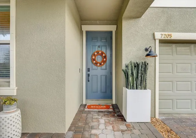Photo 3 of Single family home for sale at 7205 Wash Is Dr, Sun City Center, FL 33573 | MLS# TB8555244 | Listing updated on 2026-10-07