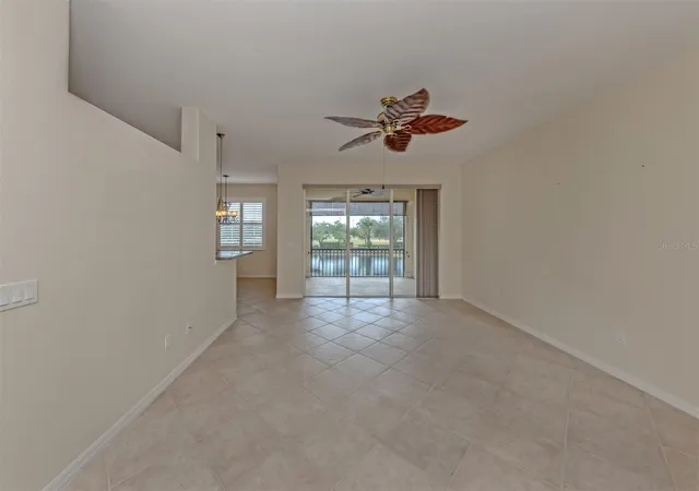 Photo 4 of Condo for sale at 940 Cooper St #202, Venice, FL 34285 | MLS# N6146072 | Listing updated on 2026-10-07