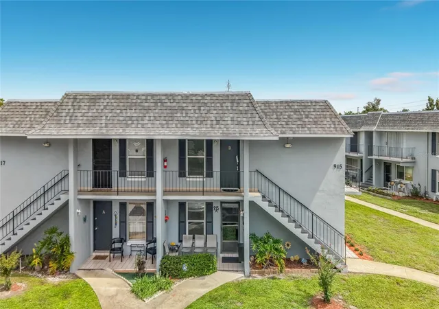 Photo 1 of Condo for sale at 915 W Oak Ridge Rd #A, Orlando, FL 32809 | MLS# O6447505 | Listing updated on 2026-10-06