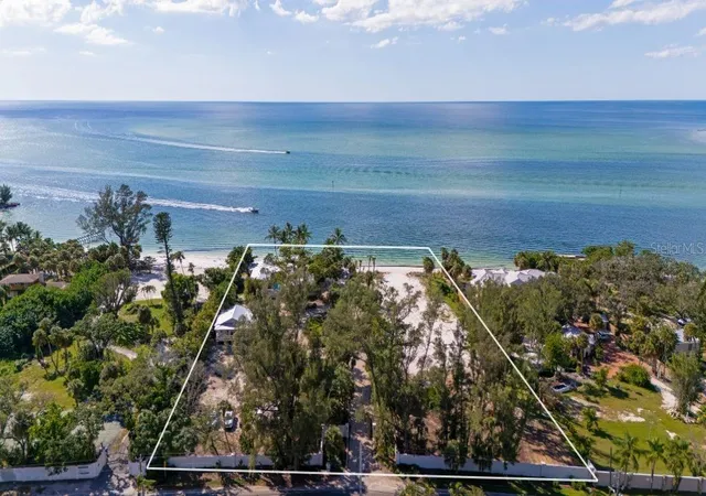 Photo 1 of Single family home for sale at 4200 Shell Rd, Sarasota, FL 34242 | MLS# A4708604 | Listing updated on 2026-10-19