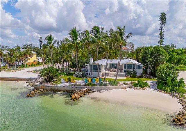 Photo 3 of Single family home for sale at 4200 Shell Rd, Sarasota, FL 34242 | MLS# A4708604 | Listing updated on 2026-10-19