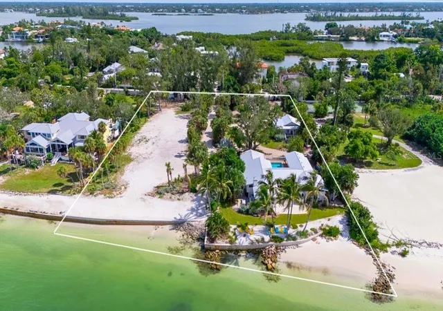 Photo 3 of Single family home for sale at 4200 Shell Rd, Sarasota, FL 34242 | MLS# A4708604 | Listing updated on 2026-10-19