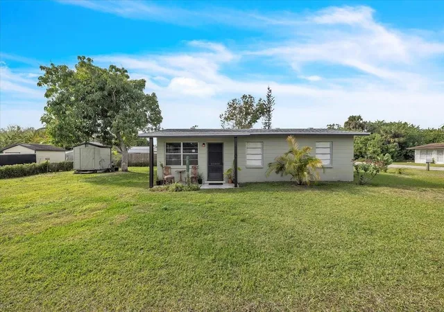 Photo 2 of Single family home for sale at 1437 Coral Ridge Dr, Punta Gorda, FL 33950 | MLS# C7531608 | Listing updated on 2026-10-05