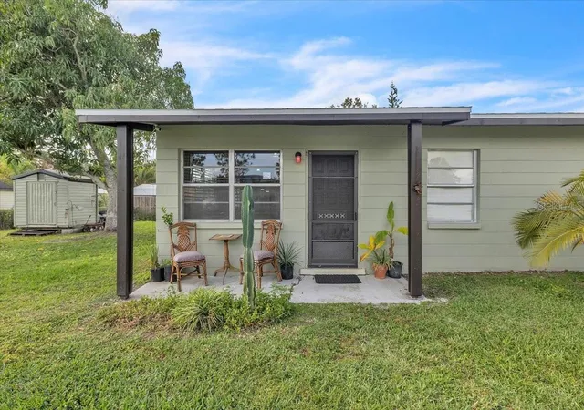 Photo 3 of Single family home for sale at 1437 Coral Ridge Dr, Punta Gorda, FL 33950 | MLS# C7531608 | Listing updated on 2026-10-05