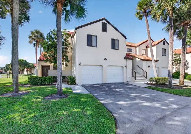 Photo 2 of Condo for sale at 10 Vía De Casas Sur #101, Boynton Beach, FL 33426 | MLS# OM733501 | Listing updated on 2026-10-26