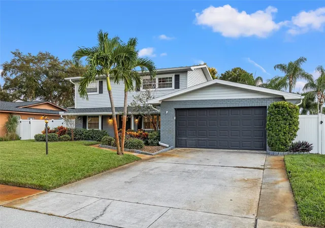 Photo 3 of Single family home for sale at 9270 119th Avenue, Largo, FL 33773 | MLS# TB8555256 | Listing updated on 2026-10-10