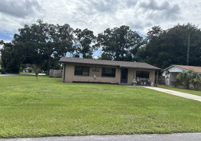 Photo 1 of Single family home for sale at 1701 W 2nd Street, Sanford, FL 32771 | MLS# O6447521 | Listing updated on 2026-10-08