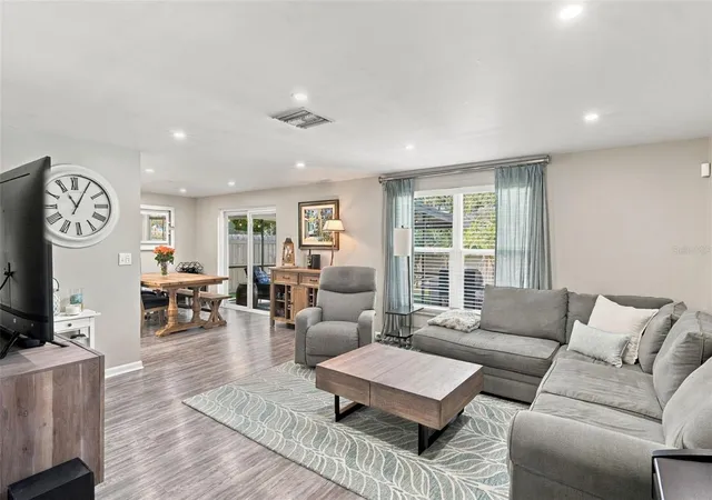 Photo 3 of Single family home for sale at 16136 Foxfire Dr, Tampa, FL 33618 | MLS# TB8555266 | Listing updated on 2026-10-29