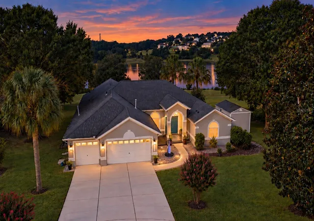 Photo 2 of Single family home for sale at 12907 Slash Pine Ct, Clermont, FL 34711 | MLS# O6447522 | Listing updated on 2026-10-09