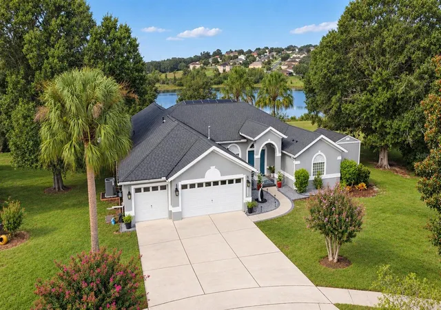 Photo 3 of Single family home for sale at 12907 Slash Pine Ct, Clermont, FL 34711 | MLS# O6447522 | Listing updated on 2026-10-09