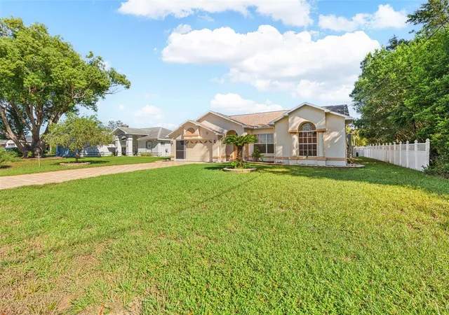 Photo 2 of Single family home for sale at 10419 Upton St, Spring Hill, FL 34608 | MLS# TB8555275 | Listing updated on 2026-10-19