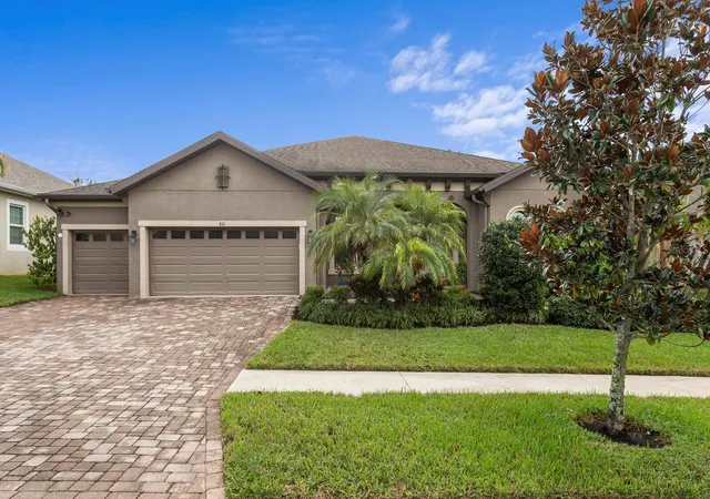 Photo 4 of Single family home for sale at 821 Floresta St, Brandon, FL 33511 | MLS# TB8555276 | Listing updated on 2026-10-09