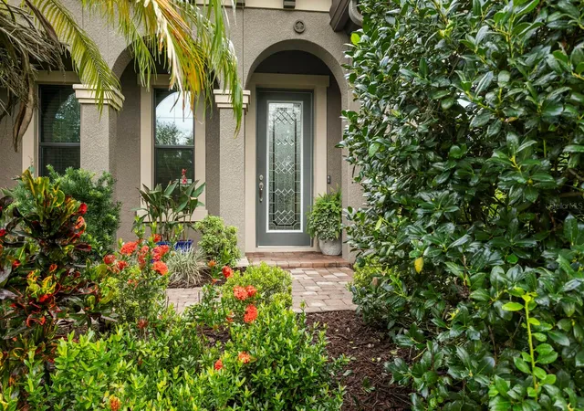 Photo 1 of Single family home for sale at 821 Floresta St, Brandon, FL 33511 | MLS# TB8555276 | Listing updated on 2026-10-09