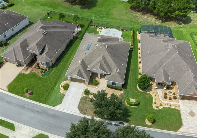 Photo 3 of Single family home for sale at 9531 SW 70th Loop, Ocala, FL 34481 | MLS# OM733506 | Listing updated on 2026-10-08