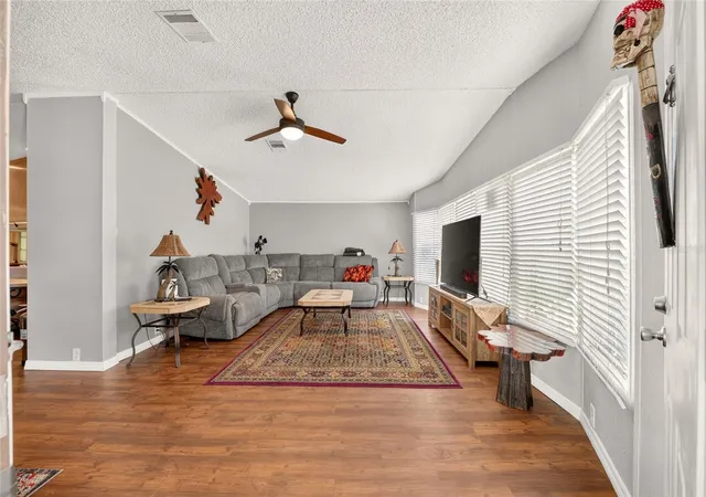 Photo 2 of Manufactured home for sale at 3401 Rainbow Rd, Tavares, FL 32778 | MLS# G5118691 | Listing updated on 2026-10-06