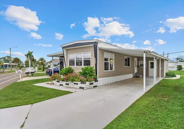 Photo 2 of Manufactured home for sale at 225 Blackburn Blvd, North Port, FL 34287 | MLS# N6146073 | Listing updated on 2026-10-07