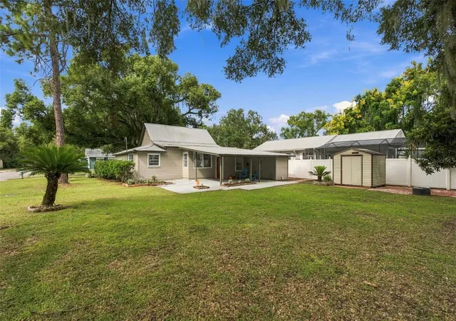 Photo 4 of Single family home for sale at 5450 10th Street, Zephyrhills, FL 33542 | MLS# TB8555288 | Listing updated on 2026-10-08