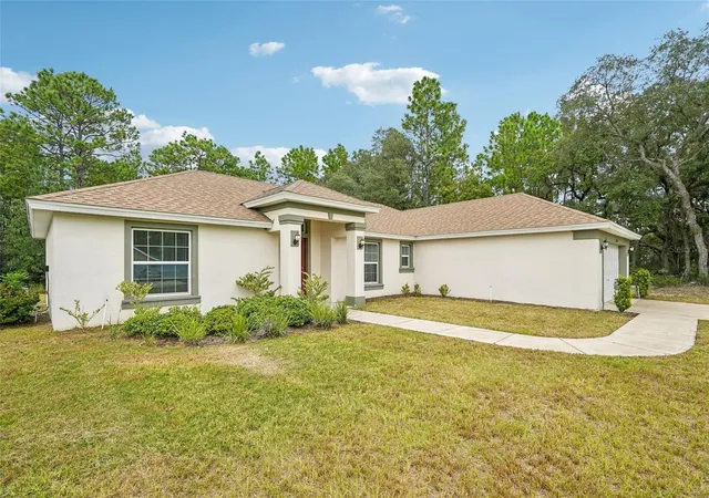 Photo 2 of Single family home for sale at 15324 Sw 60th Circle, Ocala, FL 34473 | MLS# O6447543 | Listing updated on 2026-10-07