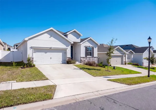 Photo 2 of Single family home for sale at 1104 Mountain Flower Ln, Davenport, FL 33837 | MLS# O6447544 | Listing updated on 2026-10-12