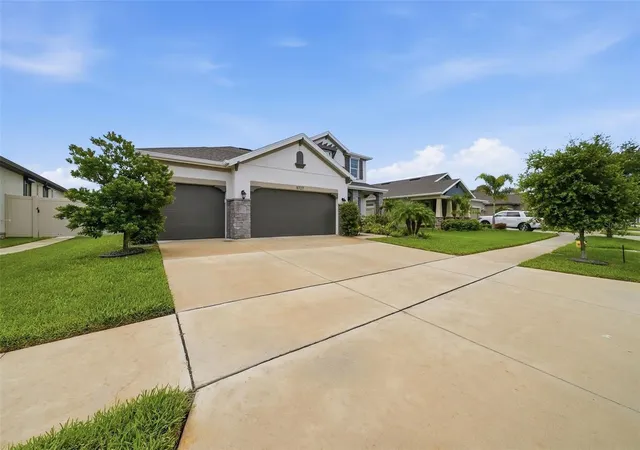 Photo 3 of Single family home for sale at 11727 Tetrafin Dr, Riverview, FL 33579 | MLS# TB8555291 | Listing updated on 2026-10-08