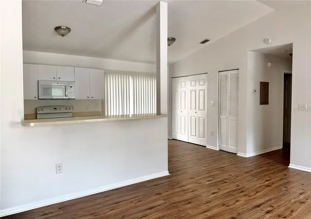 Photo 1 of Single family home for sale at 1900 N Lime Ave, Sarasota, FL 34234 | MLS# A4708623 | Listing updated on 2026-10-08