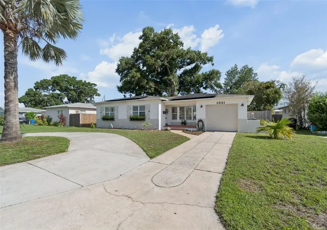 Photo 3 of Single family home for sale at 3531 29th Avenue N, Saint Petersburg, FL 33713 | MLS# TB8555298 | Listing updated on 2026-10-17