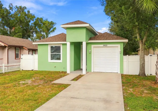 Photo 2 of Single family home for sale at 5625 35th Way N, Saint Petersburg, FL 33714 | MLS# TB8555306 | Listing updated on 2026-10-09