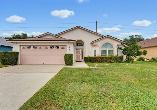 Photo 4 of Single family home for sale at 6303 Egret Dr, Lakeland, FL 33809 | MLS# L4965575 | Listing updated on 2026-10-07